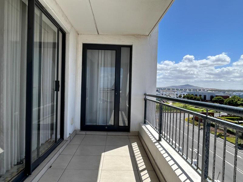 To Let 1 Bedroom Property for Rent in Sandown Western Cape